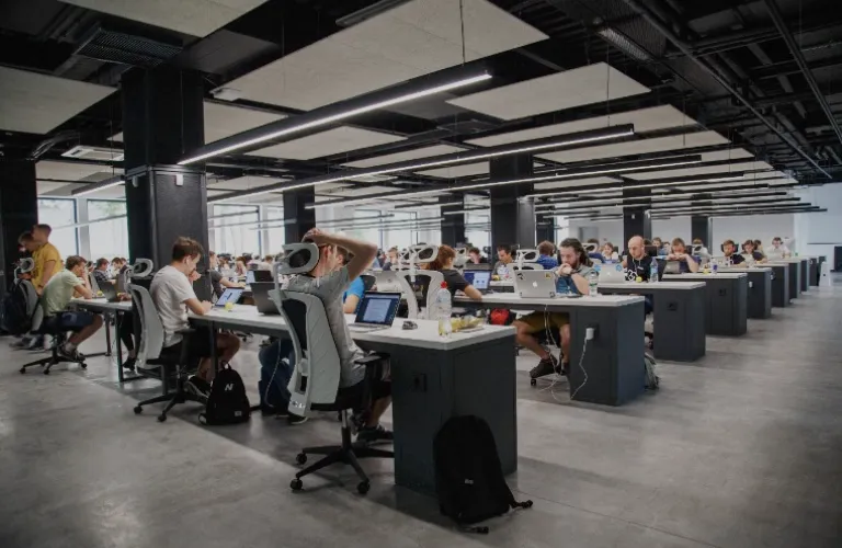 Digital-Agency-About-Us-Hero-Image-5